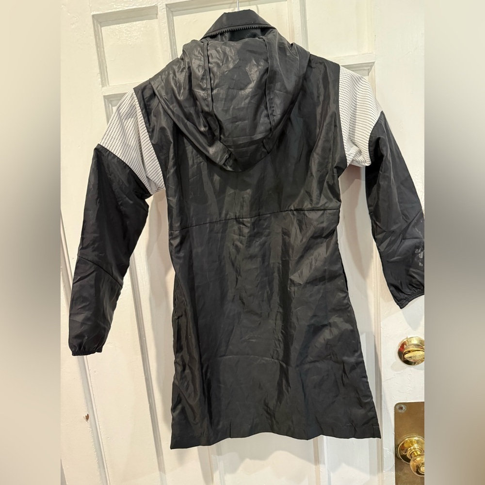 Nike Black Hooded Jacket - Picture 3 of 3